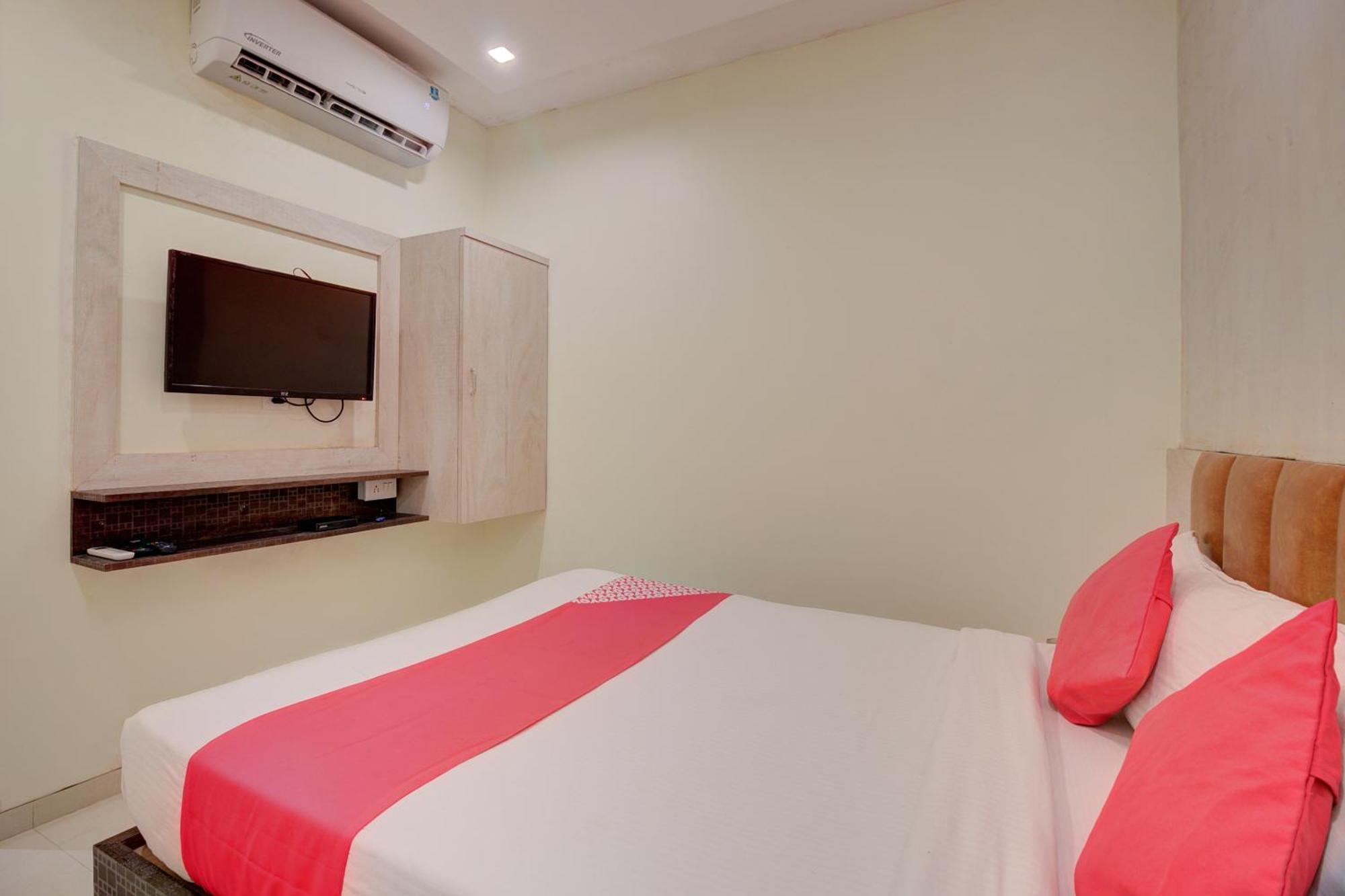 Hotel O Royal Orbit มุมไบ ภายนอก รูปภาพ