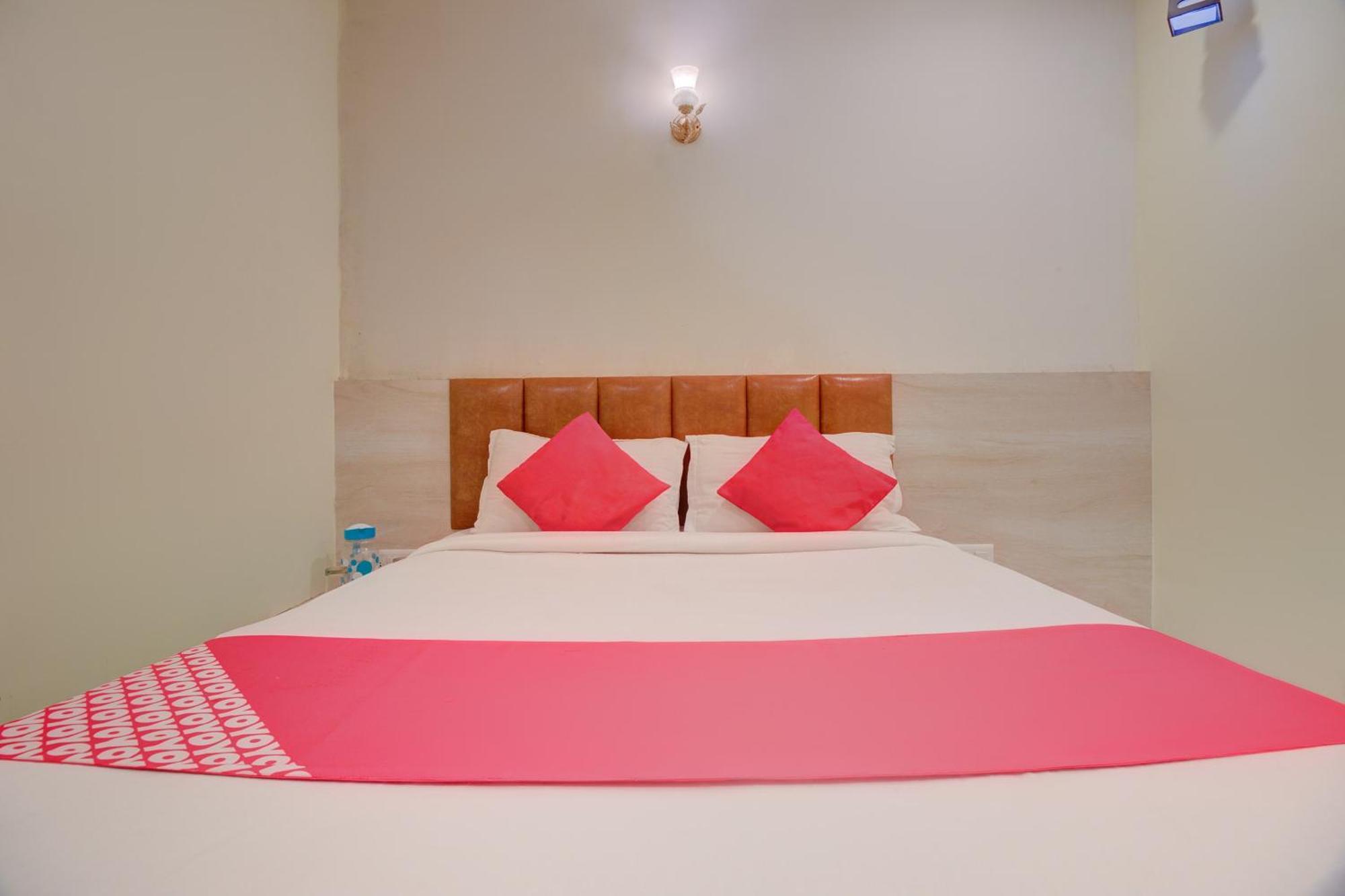 Hotel O Royal Orbit มุมไบ ภายนอก รูปภาพ