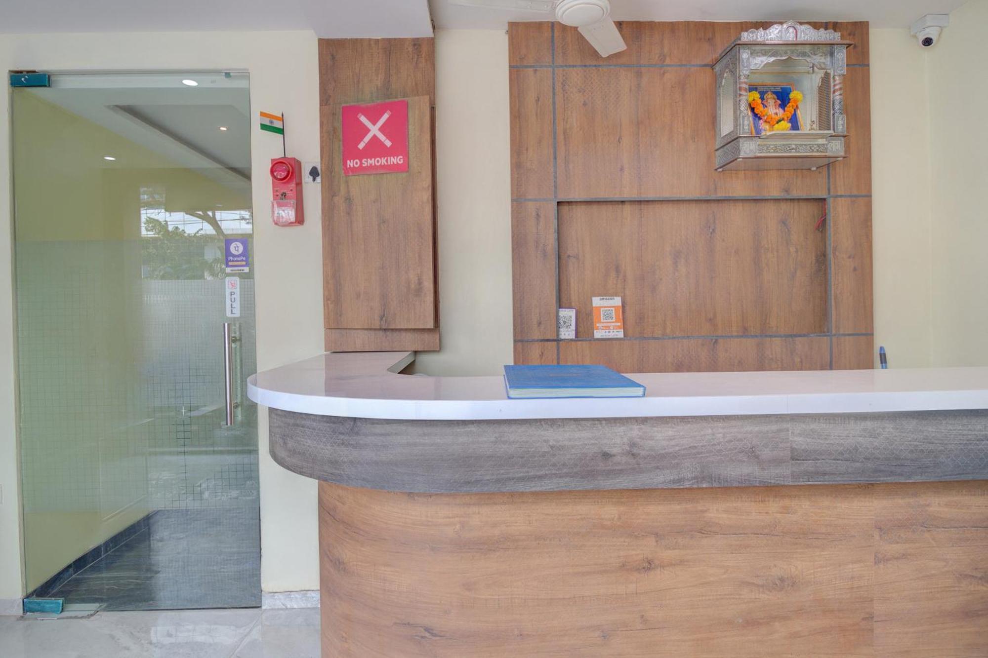 Hotel O Royal Orbit มุมไบ ภายนอก รูปภาพ