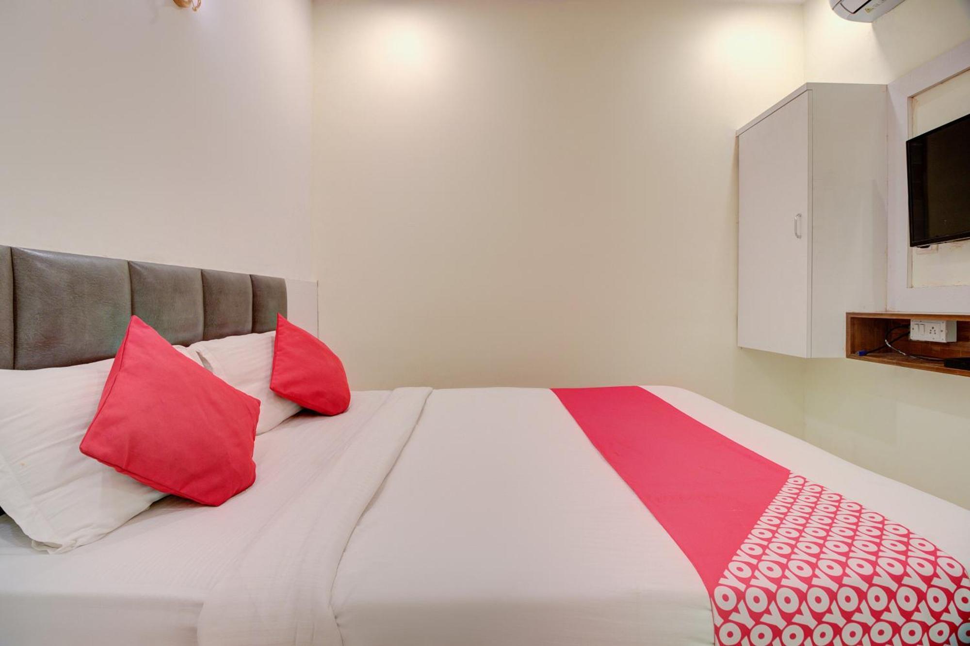 Hotel O Royal Orbit มุมไบ ภายนอก รูปภาพ